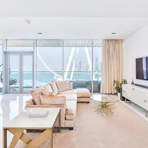 https://new-a-spacious-2-bedroom-with-spectacular-views-902.dubaihotelsoffers.com