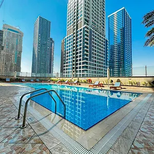 https://higuests-vacation-homes-lake-view-dubai.dubaihotelsoffers.com